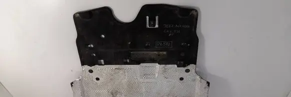 Jeep Avenger Engine splash shield/under tray 9866186980