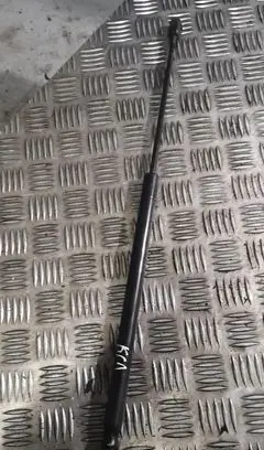 KIA Sorento Tailgate/trunk strut/damper