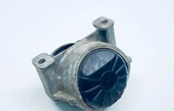 Audi A4 S4 B8 8K Engine mount bracket 8K0199381KD