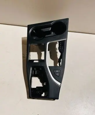 Lexus UX Other center console (tunnel) element 5880476140 5884476010