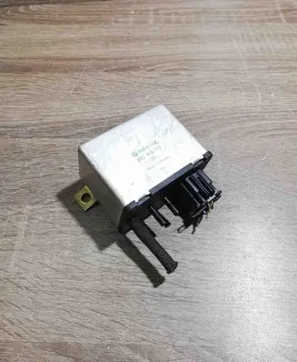 Audi A6 S6 C4 4A Other control units/modules 893919173