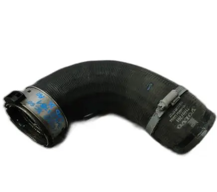 Coolant pipe/hose