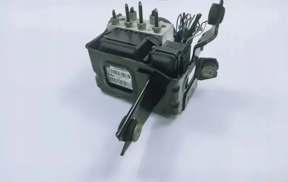 Opel Insignia A ABS Pump 13328651