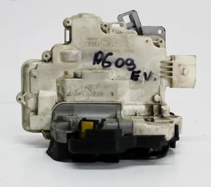 Audi A6 S6 C6 4F Rear door lock 4F0839016A