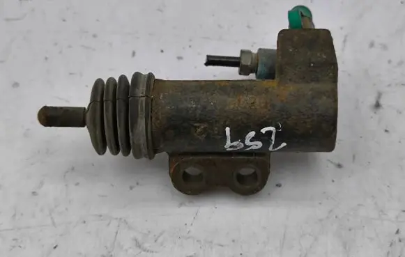 Hyundai i30 Clutch slave cylinder 
