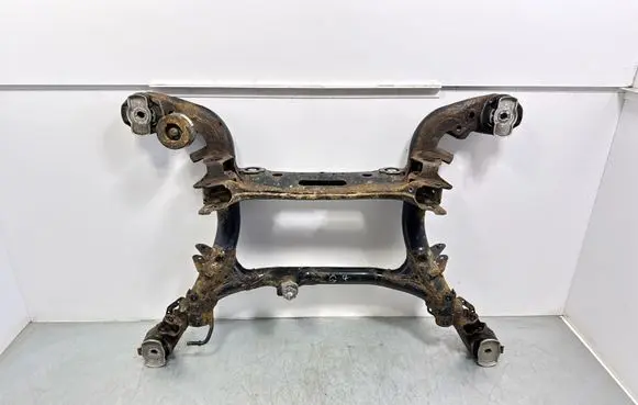 Audi Q7 4M Rear subframe 4M0500025