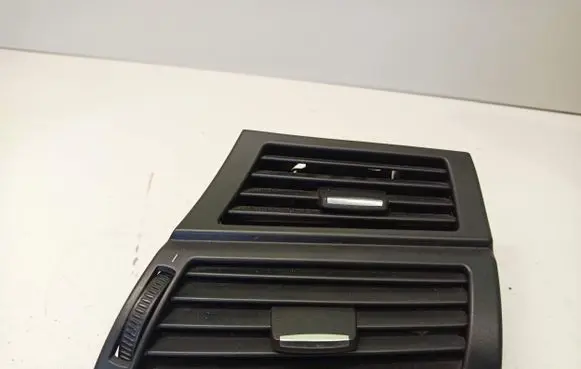 BMW X5 E70 Dashboard side air vent grill/cover trim 9227768 922776803 14482110