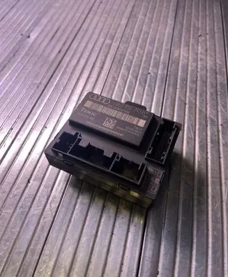 Audi A6 S6 C6 4F Door control unit/module 4F0959793B