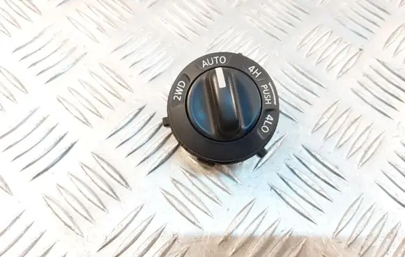 Nissan Pathfinder R51 Differential lock switch 