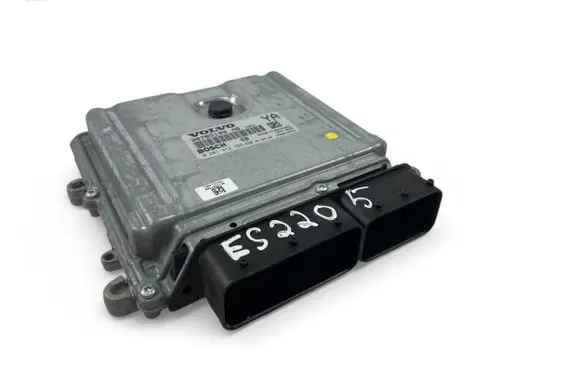 Volvo V70 Engine control unit/module ECU 30785100AB 0281012765