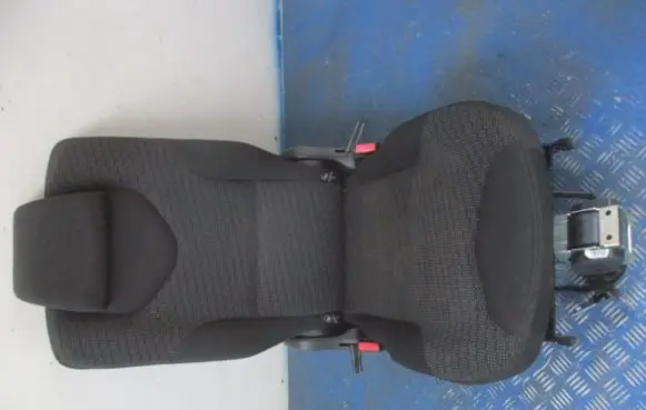 Peugeot 308 Second row seats 