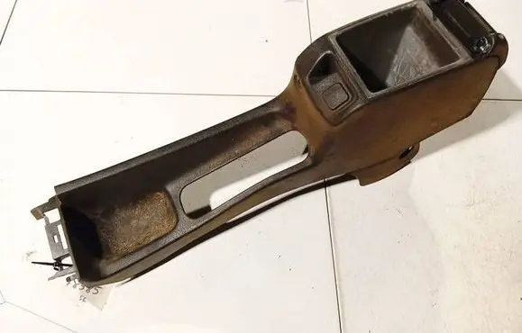 Volkswagen PASSAT B4 Center console 3a0963319