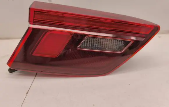 Volkswagen Tiguan Tailgate rear/tail lights 5NA945093G
