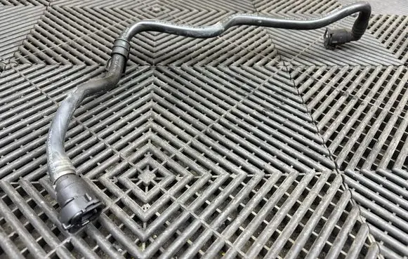Volvo XC90 Engine coolant pipe/hose 31368673