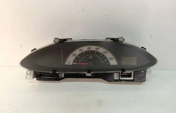 Toyota Yaris Speedometer (instrument cluster) 8380052F10