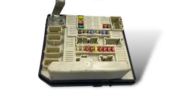 Renault Scenic II - Grand scenic II Fuse module 8200481866J