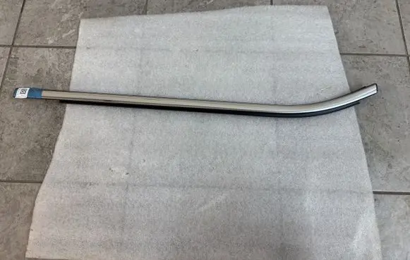 Ford Ranger IV Rear door glass trim molding N1WBE25597BE
