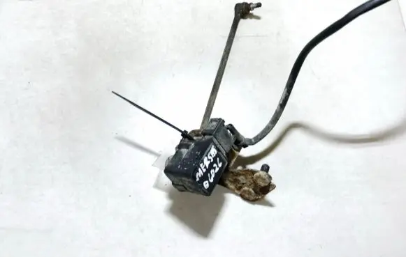 Mercedes-Benz E W210 Front height sensor lever 