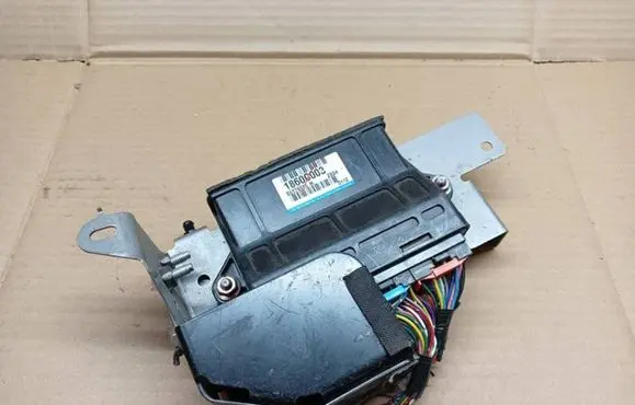 Mitsubishi Space Star Engine control unit/module 1860C003 E6T79975H 2X24