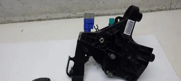 Clutch pedal