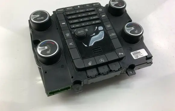 Volvo XC70 Climate control unit 31398065 F1184