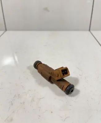 Volvo XC70 Fuel injector 0280155831 9186340