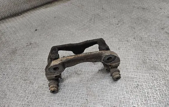 BMW 1 E81 E87 Front Brake Caliper Pad/Carrier 