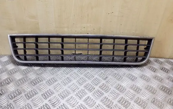 Audi A6 S6 C5 4B Front bumper lower grill 4B0807683L