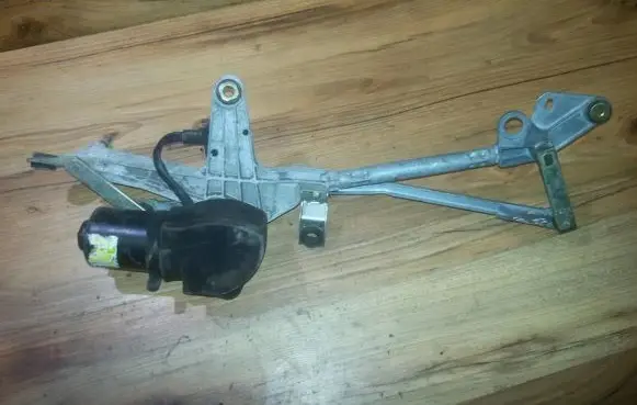 Renault Laguna I Front wiper linkage and motor 7700821937