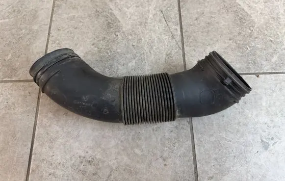 Volkswagen Amarok Air intake duct part 2H0129618
