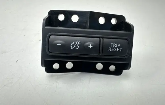 Nissan Qashqai Other switches/knobs/shifts 60317E