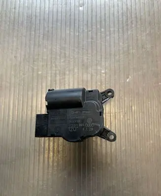 Porsche Cayenne (9PA) Air flap motor/actuator 52411483R01 070305D05 3093694