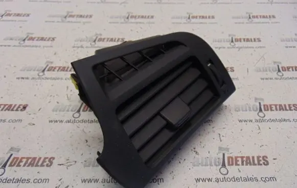 Toyota Verso Dashboard side air vent grill/cover trim 556600F030