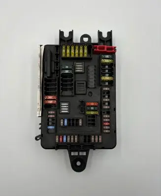 BMW 1 F20 F21 Fuse box set 9261111 19178000001 0288901