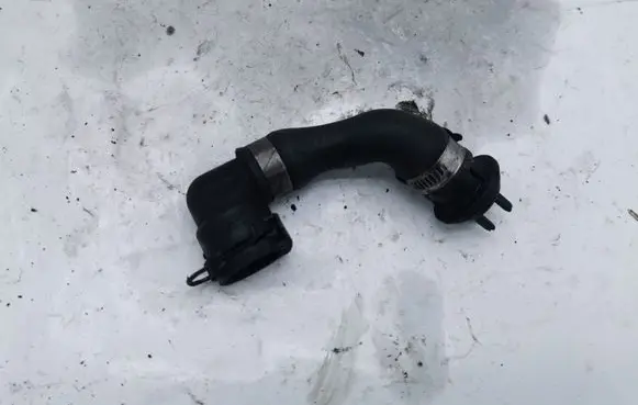 BMW 5 E60 E61 EGR valve line/pipe/hose NOCODE
