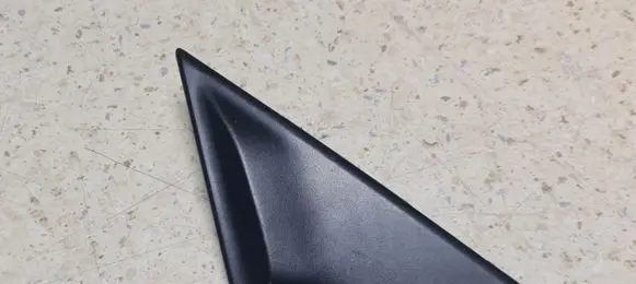 Lexus CT 200H Fender end trim 6749580R1 6749580 67495