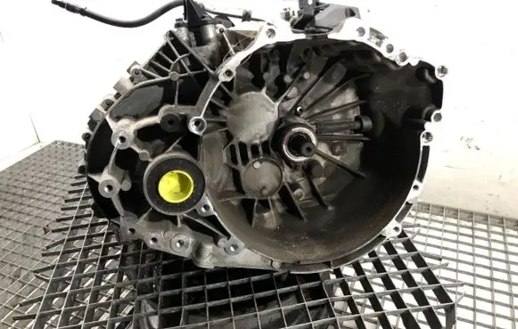 Volvo S90, V90 Manual 5 speed gearbox HU1R7002GEB
