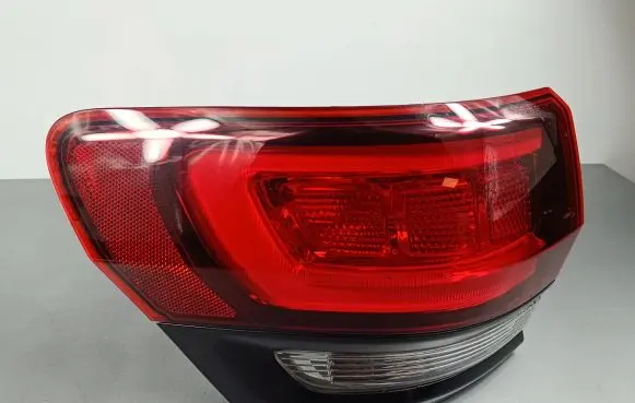 Jeep Grand Cherokee Rear/tail lights P68142941AF
