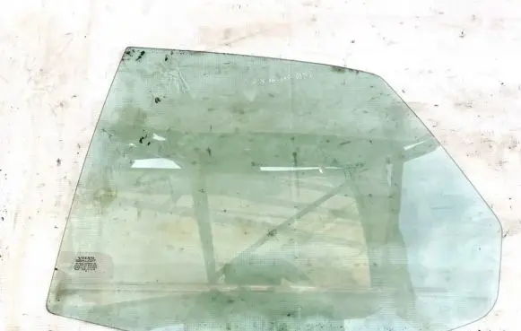 Volvo S40, V40 Rear door window glass