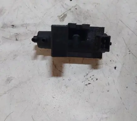 BMW 5 E39 Turbo solenoid valve 72279600