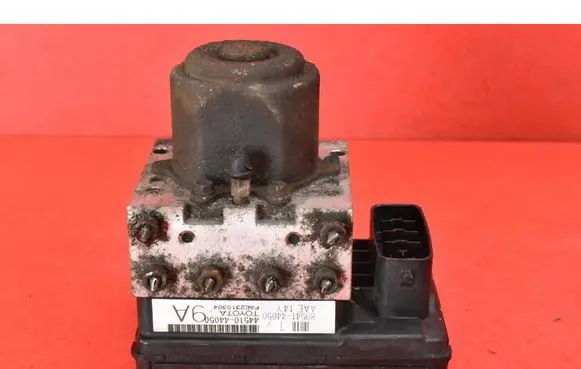 Toyota Avensis Verso ABS Pump 4451044050