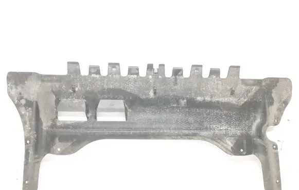 Volkswagen Tiguan Allspace Engine splash shield/under tray 5QF825235C
