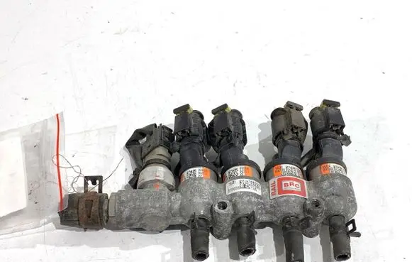 Renault Megane III LP gas injector 09SQ9