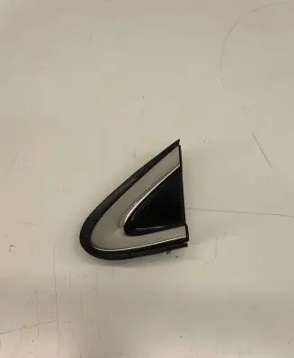 Lexus RX 450H Fender end trim 6011848030