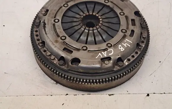 Volkswagen PASSAT B7 Clutch set kit 03C105273H03C141031F181878006195