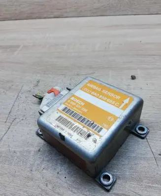 Audi A4 S4 B5 8D Airbag deployment crash/impact sensor 8a0959655c 0285001038