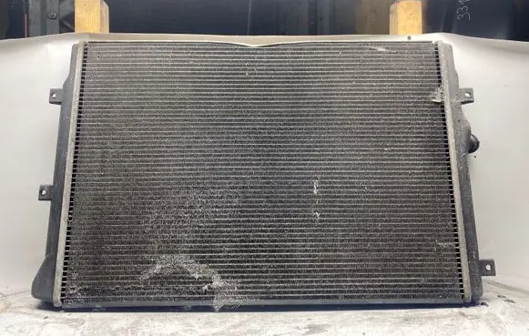 Audi A3 S3 8P Coolant radiator
