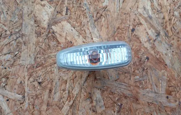 Hyundai i30 Front fender indicator light 923033L1
