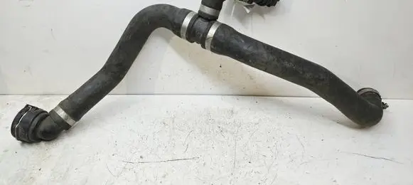 Volvo V40 Engine coolant pipe/hose 31319307