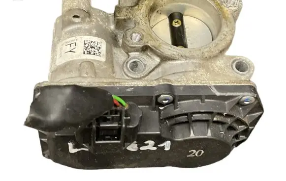 Nissan Qashqai Throttle valve 161206038R H8201171233